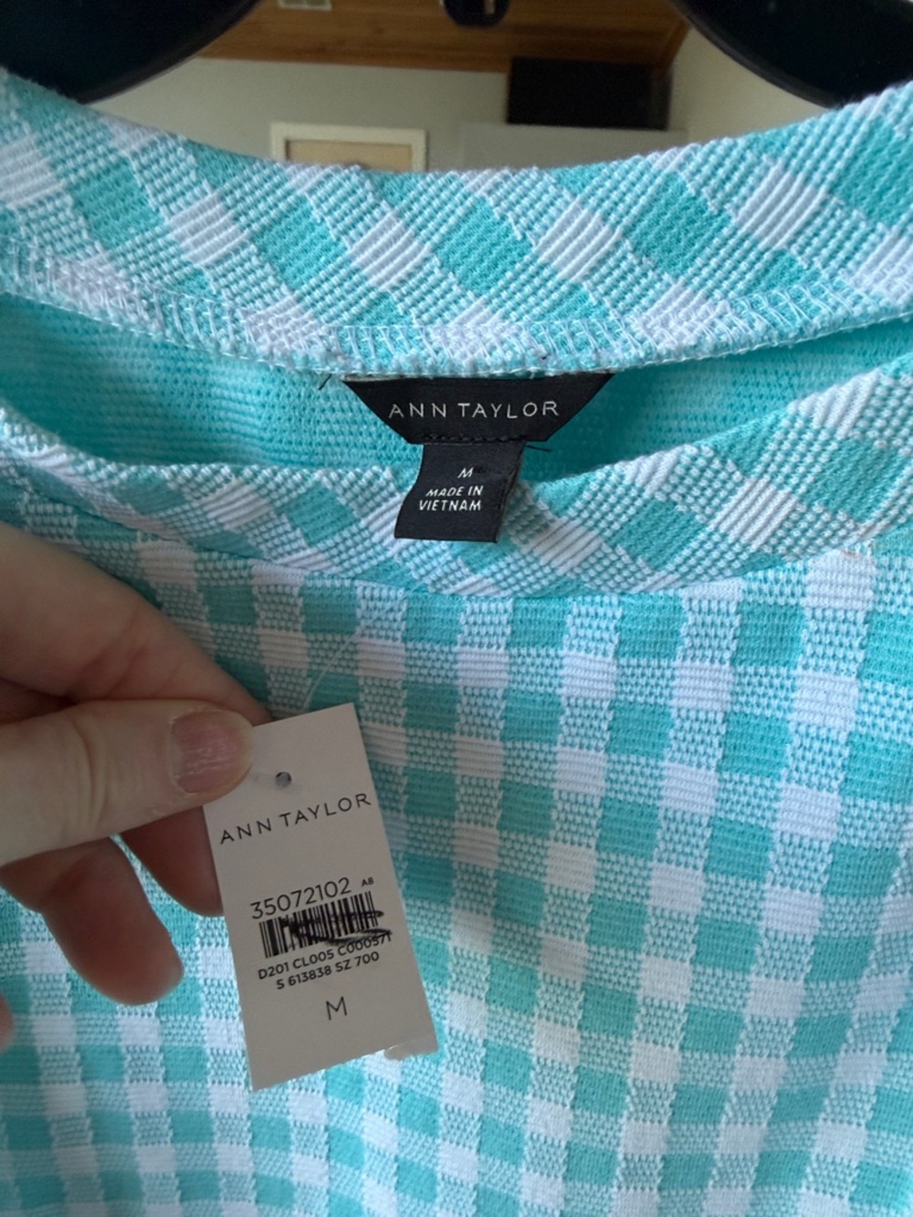 Ann Taylor Ann Taylor Gingham Boatneck Tank Top In Aqua Pop size Medium - Picture 4 of 7